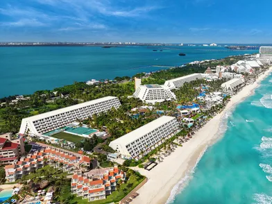 The Grand Oasis Cancún